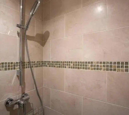 Apartment Cmg De - Manteaux Paris